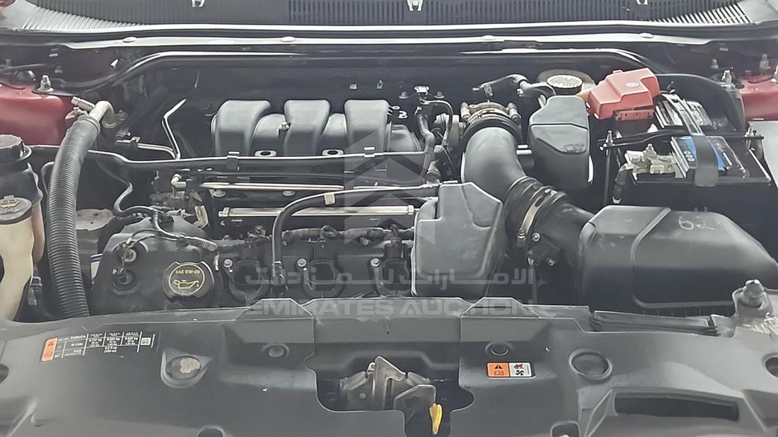 2015 Ford Taurus — Engine Bay — Photo 29