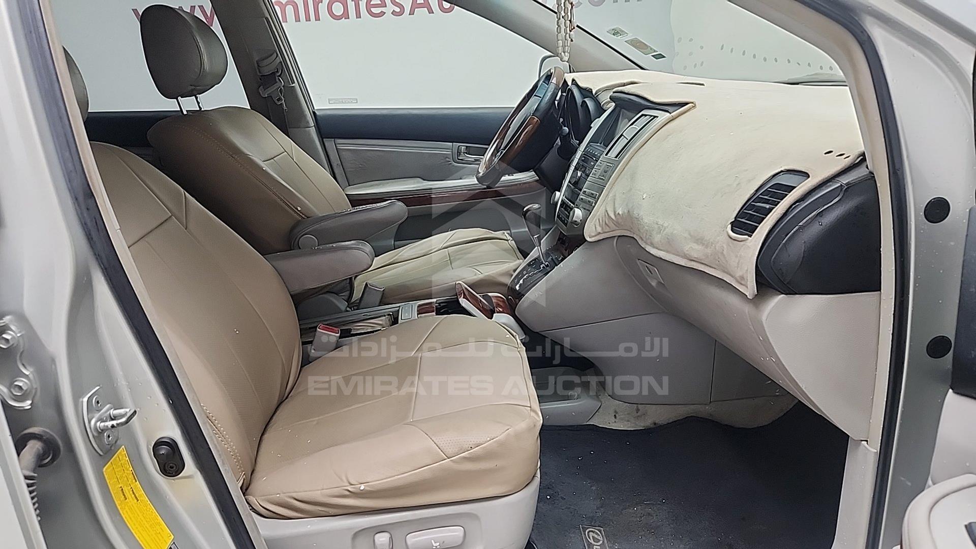 2004 LEXUS RX 330 VIN: JTJGA31U440006112