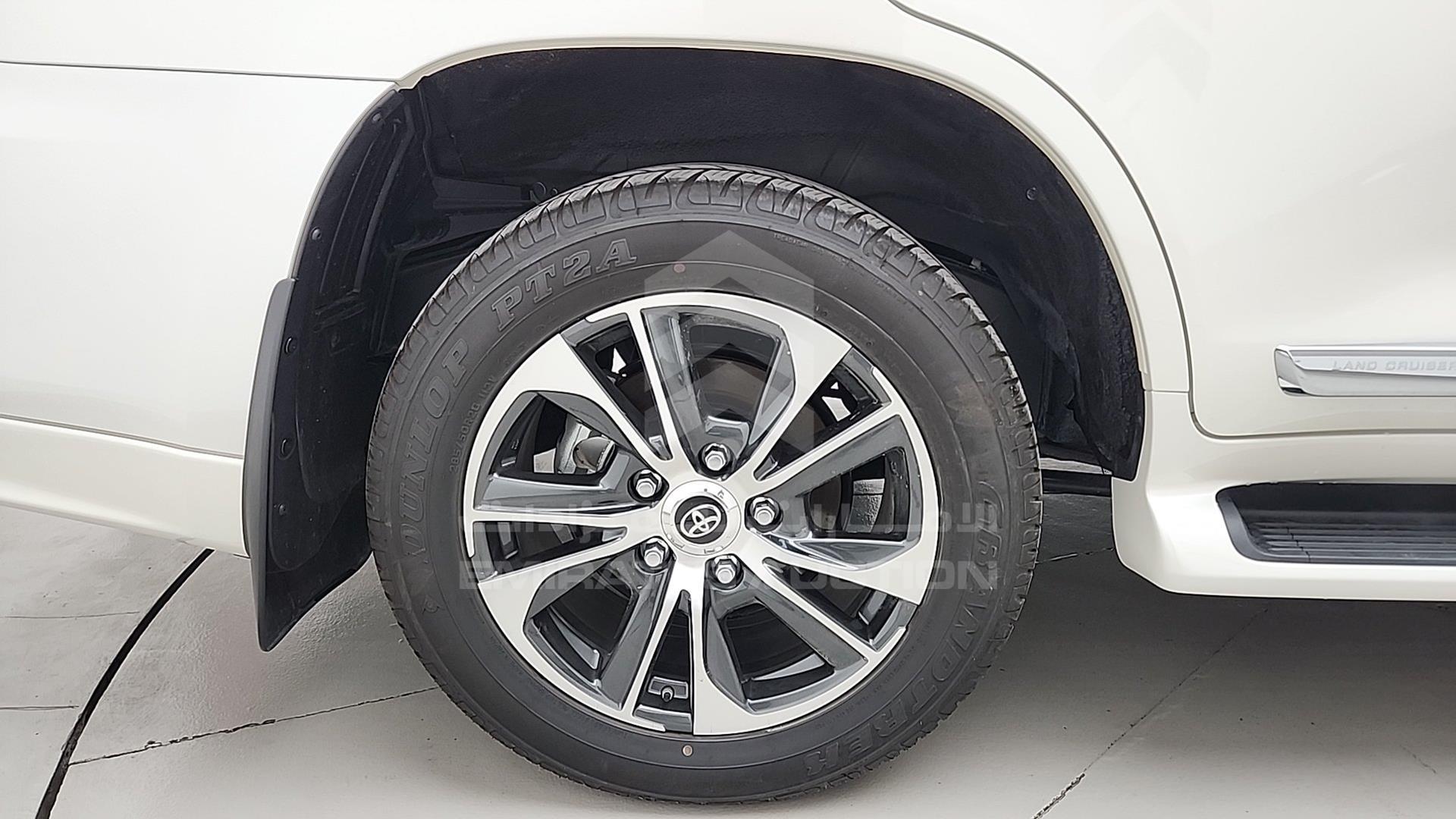 2020 TOYOTA LAND CRUISER VIN: JTMHY05J6L4088532