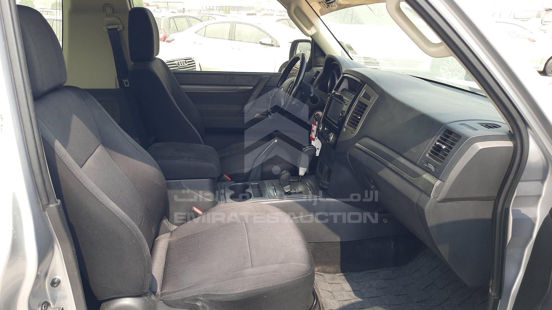 2016 MITSUBISHI PAJERO VIN: JMYMRV85WGJ730396