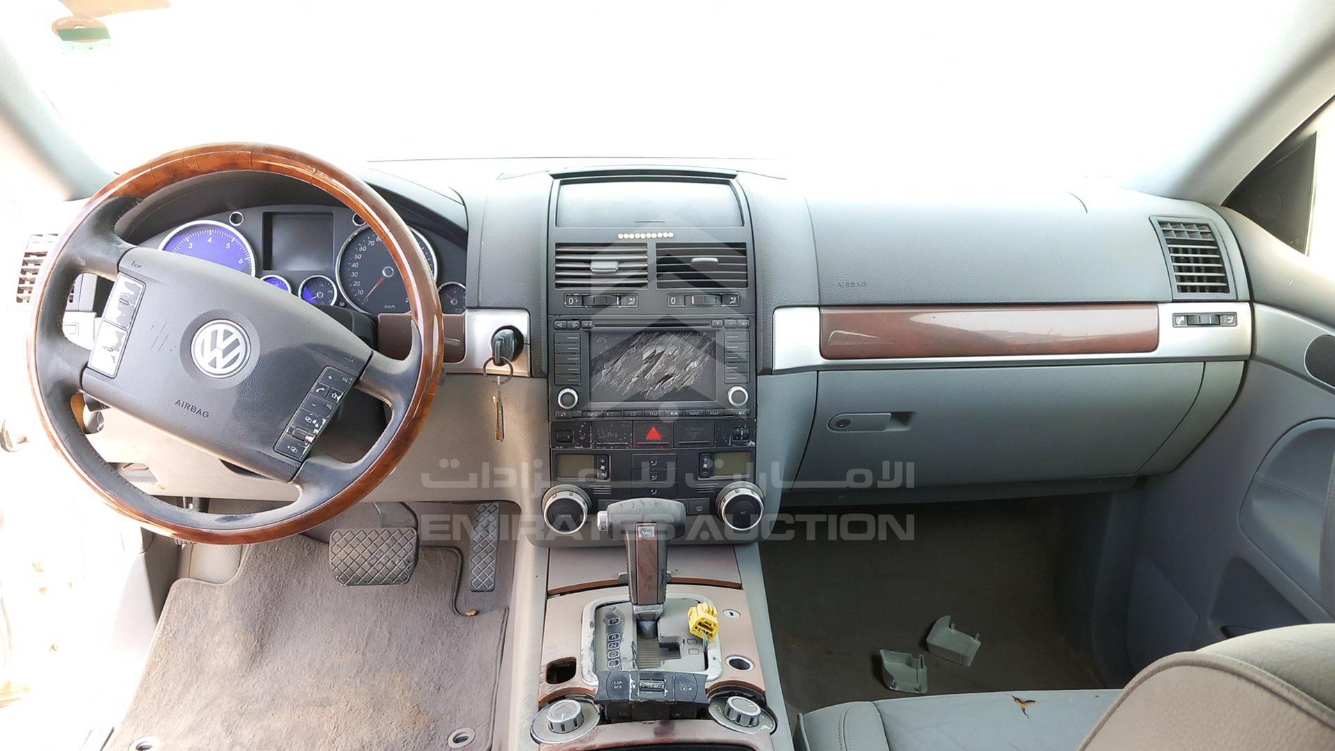 2005 VOLKSWAGEN TOUAREG VIN: WVGAE57L85D054872