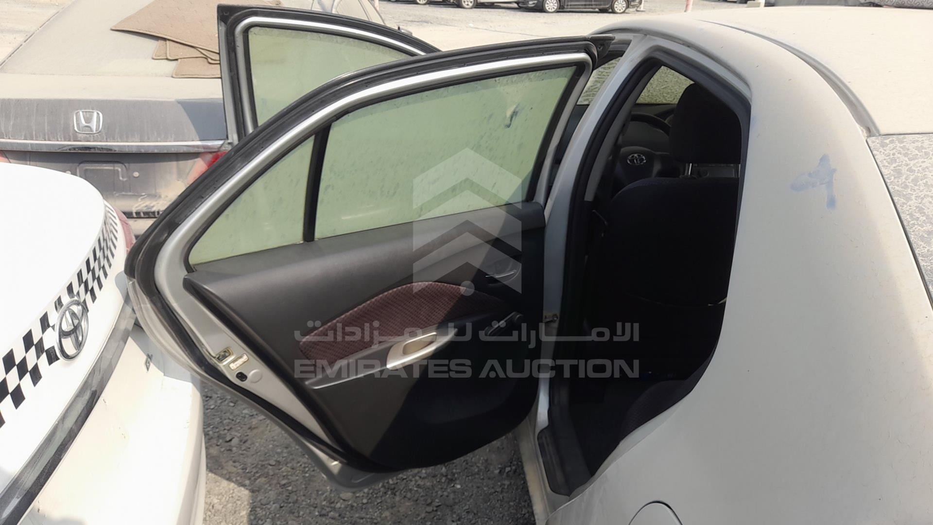 2007 TOYOTA YARIS VIN: JTDBW923971077991