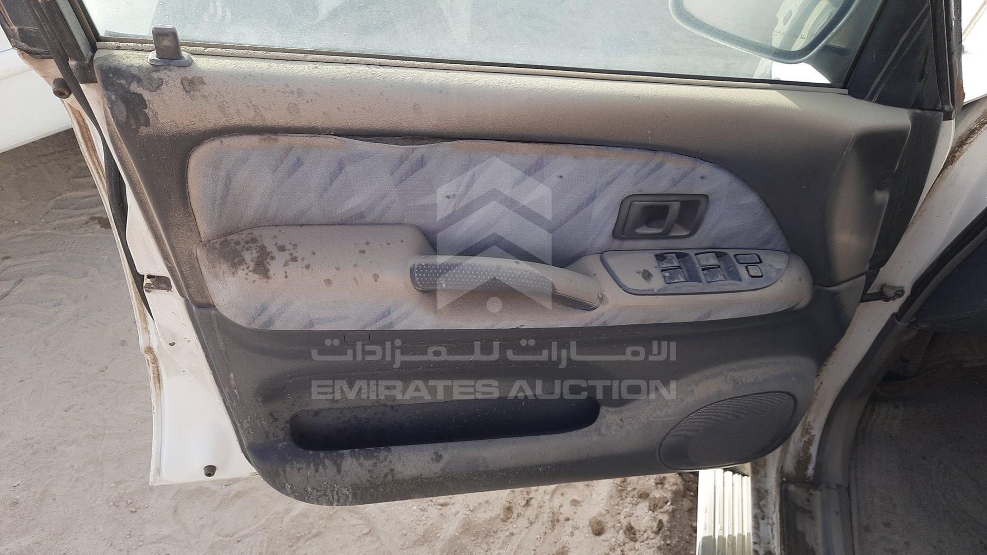 2002 TOYOTA PRADO VIN: JTEBN95J920098069