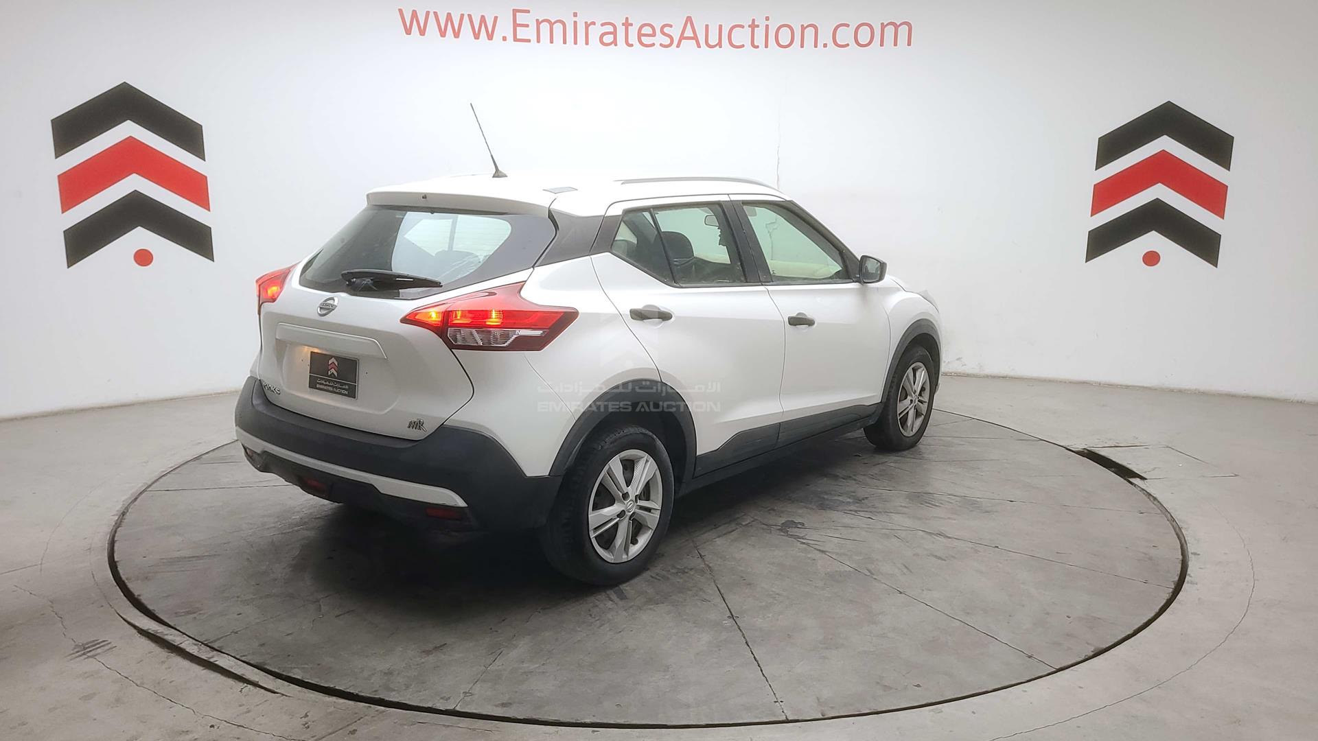 2018 NISSAN KICKS VIN: 3N1CP5C99JL467361
