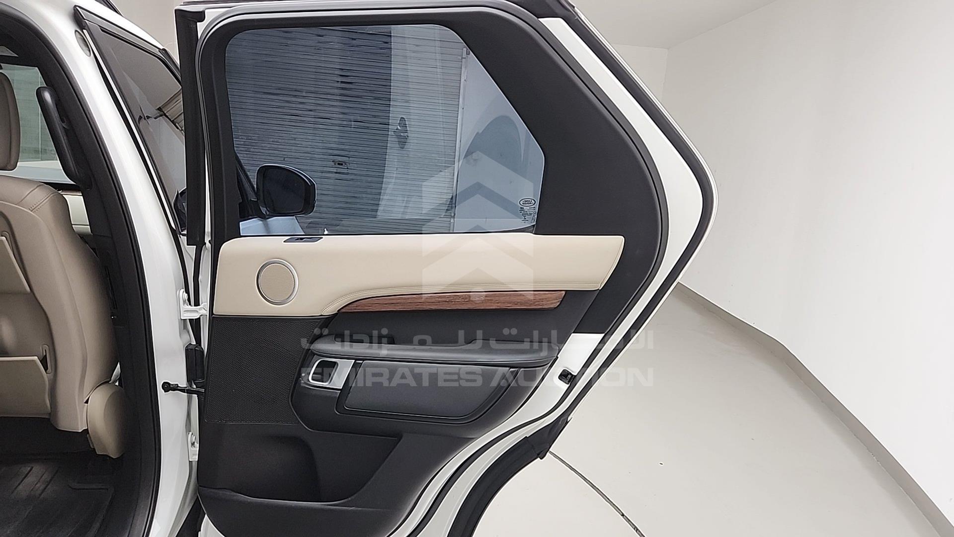 2017 LAND ROVER DISCOVERY VIN: SALRA2BV6HA002276