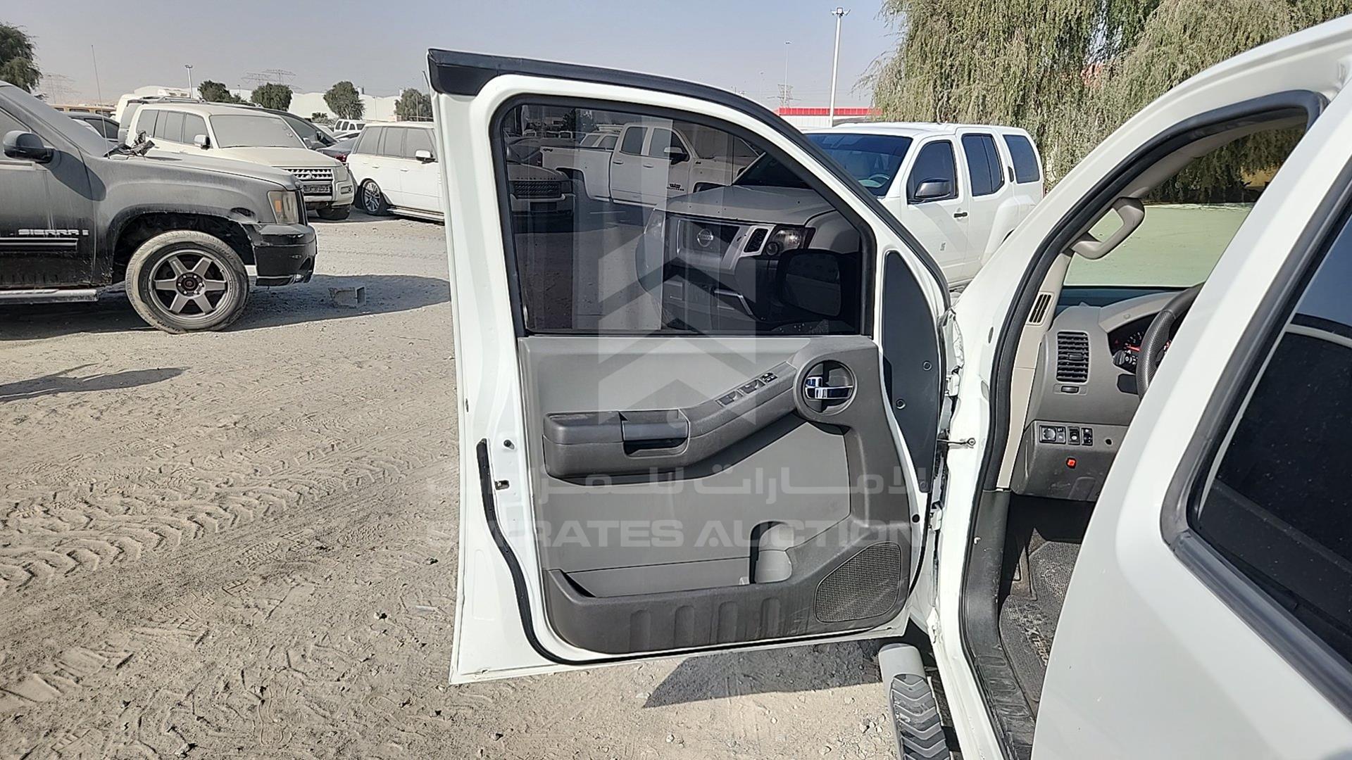 2013 NISSAN XTERRA VIN: 5N1AN0N66DN818856