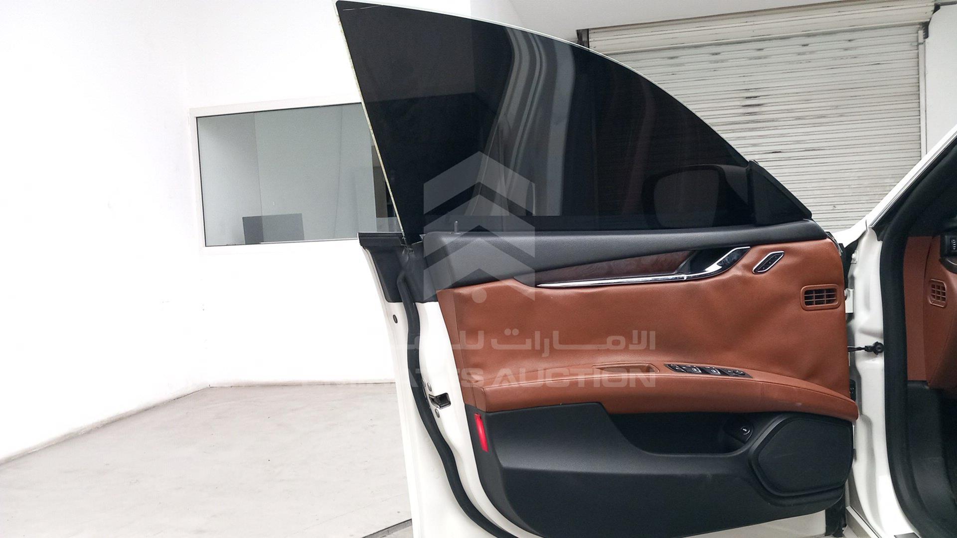 2015 MASERATI QUATTROPORTE VIN: ZAMSP56F8F1135769