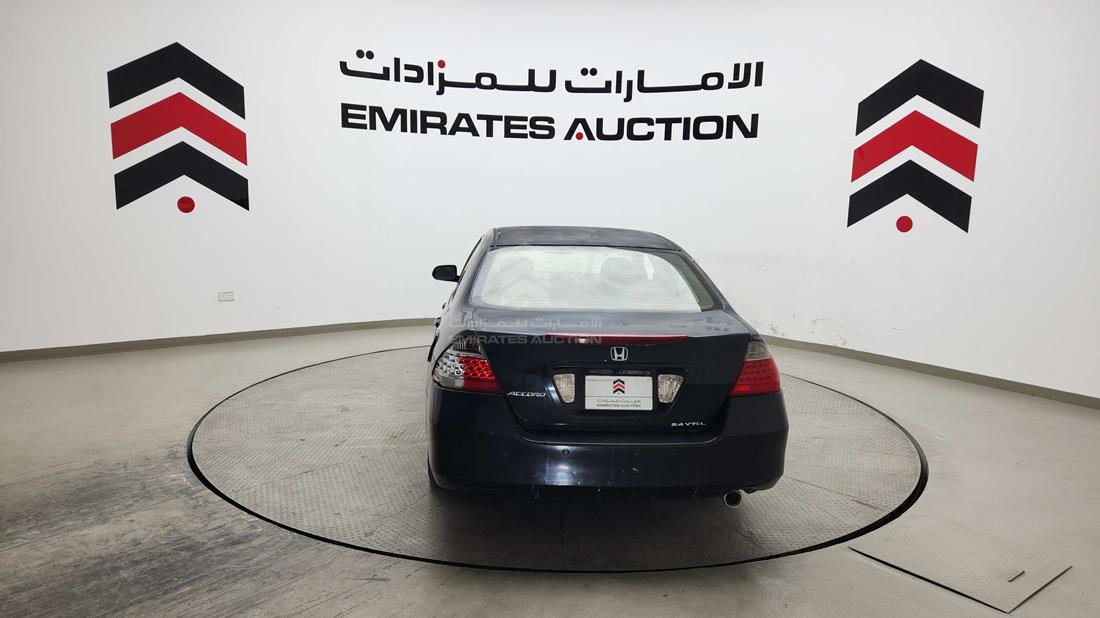 هوندا اكورد 2007 — الزاوية الخلفية اليسرى — صورة 8