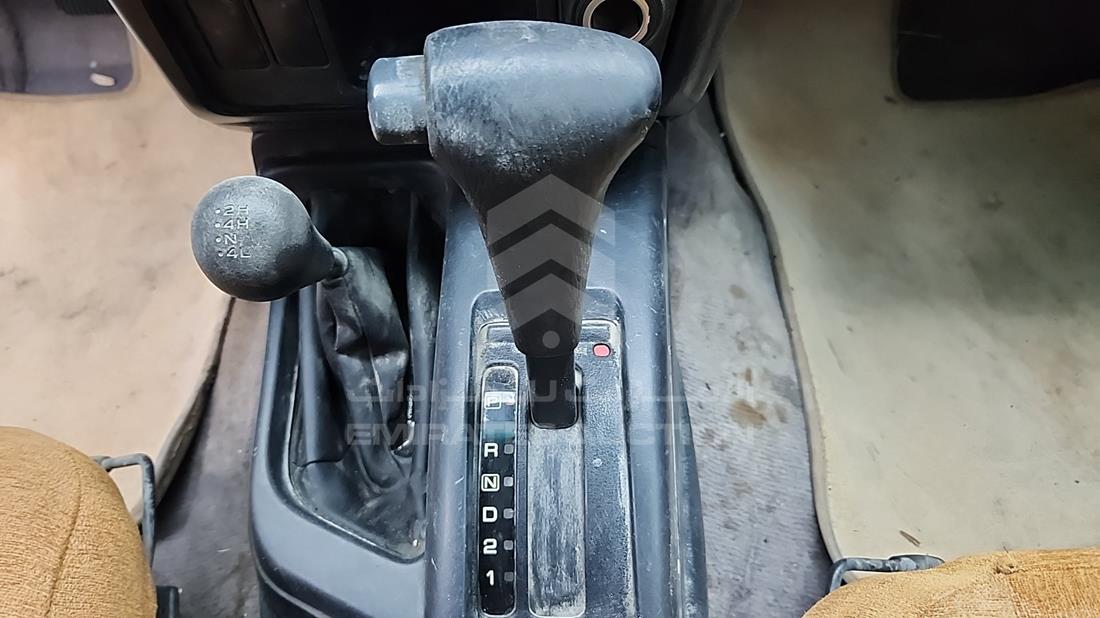2005 Nissan Pathfinder — Gear View — Photo 20