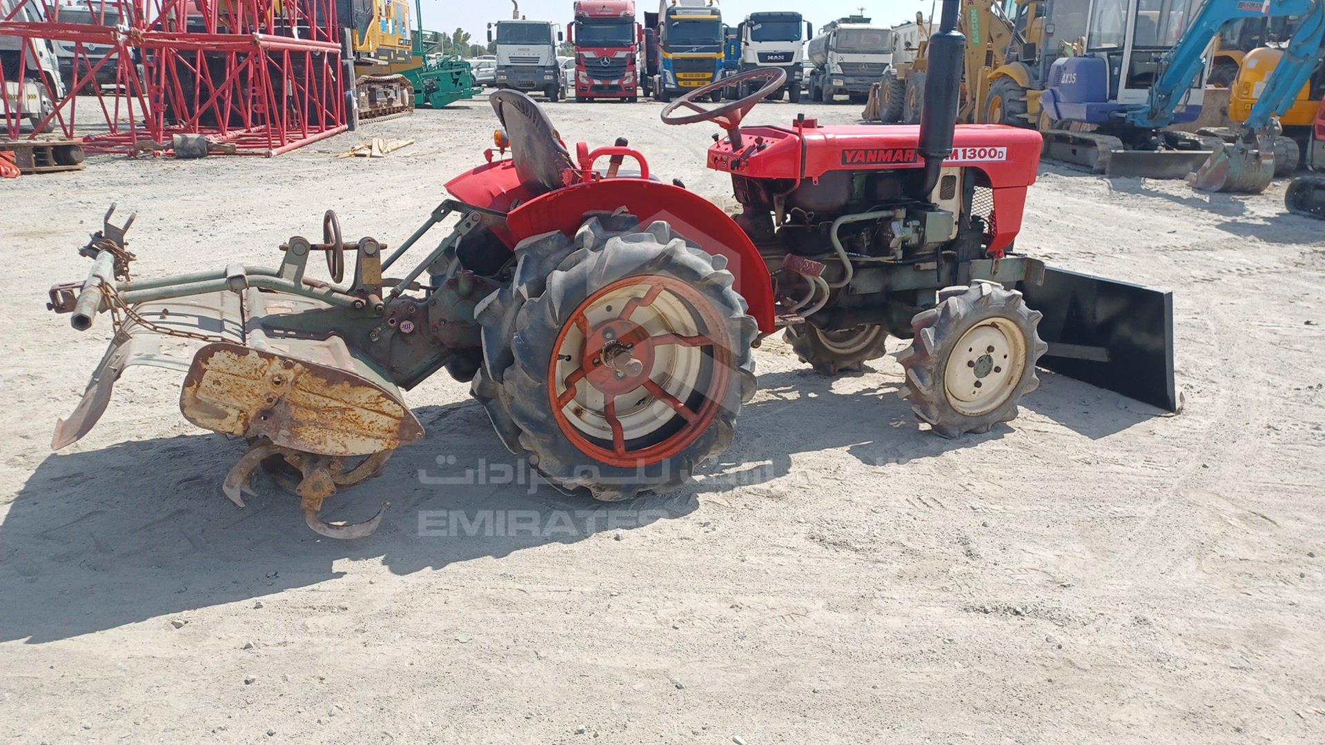 0 YANMAR --- VIN: YM1300D05117