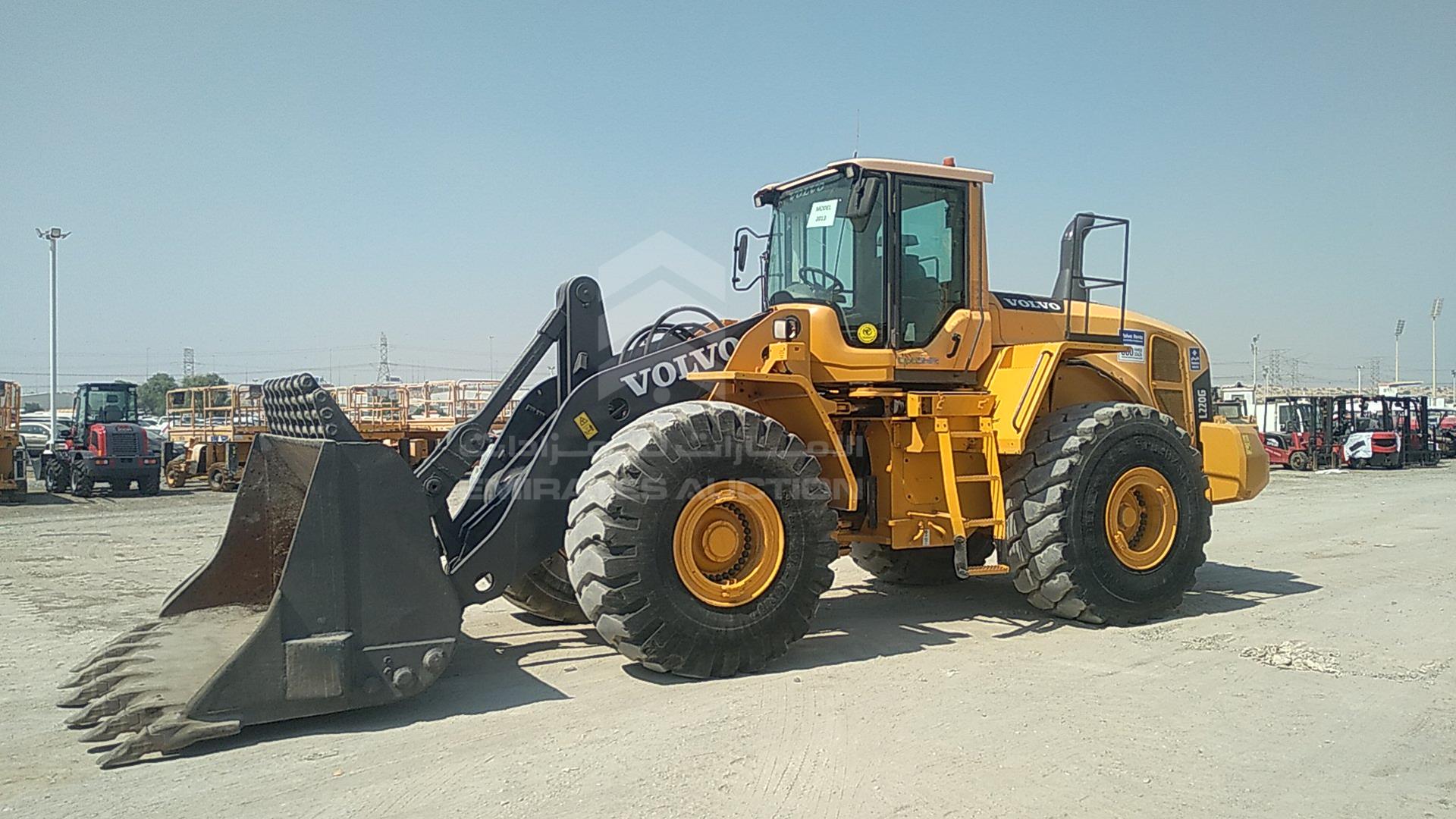 2013 VOLVO --- VIN: VCEL220GE00009261