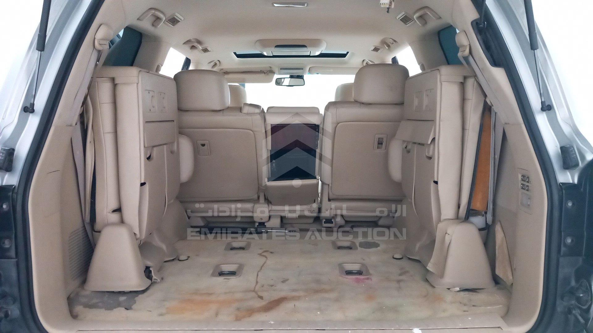 2009 LEXUS LX 570 VIN: JTJHY0OW994015504
