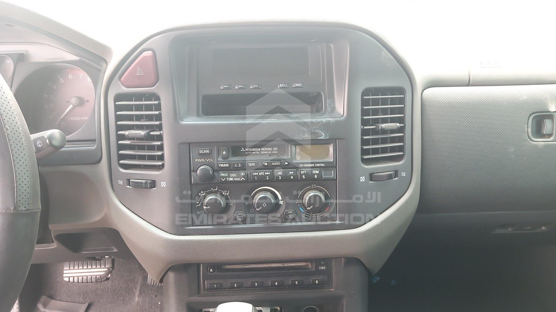 2003 MITSUBISHI PAJERO VIN: JMYMRV63W3J706395