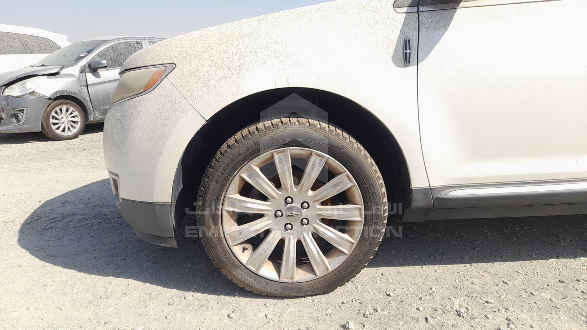 2011 LINCOLN MKX VIN: 2LMDJ8JKXBBJ10858