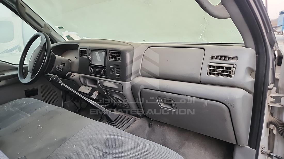 2003 Ford F 350 — Front Right Passenger Dashboard View — Photo 19