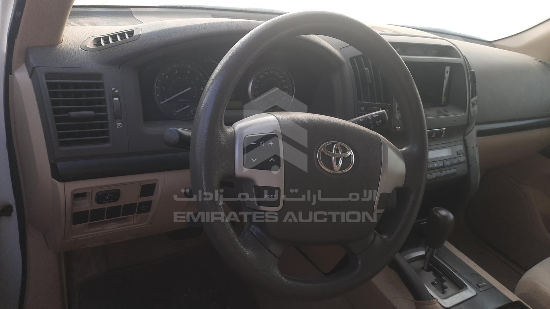 2013 TOYOTA LAND CRUISER VIN: JTMDU09J9D5065732