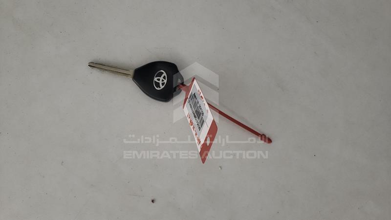 JTMBD31V685175120 Auction: EmiratesAuction Lot: 445927 JTMBD31V685175120 Toyota RAV 4 2008 WHITE Photo 4