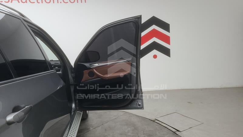 WBAZV4102DL926884 Auction: EmiratesAuction Lot: 409005 WBAZV4102DL926884 BMW X5 2013 GREY Photo 37
