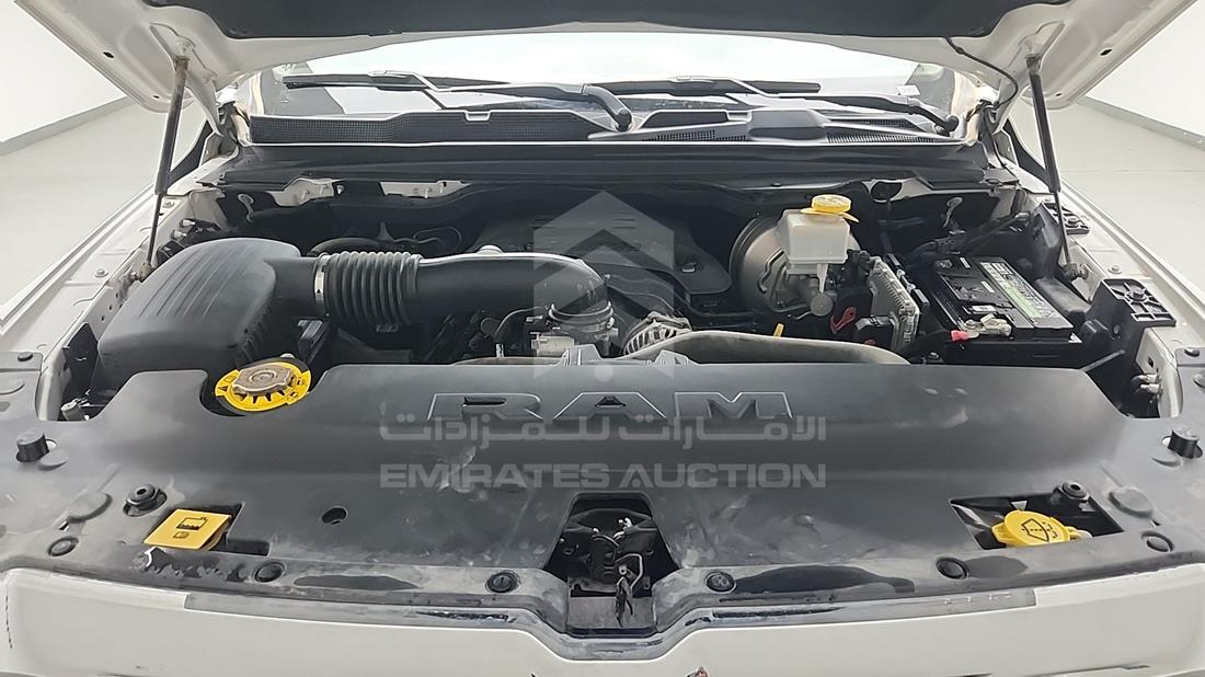 دودج رام 2020 — خليج المحرك — صورة 30