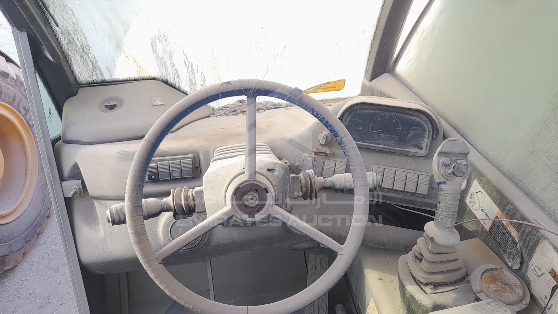 2007 NEW HOLLAND LM 1745 VIN: FNHNH17MN7HK37156