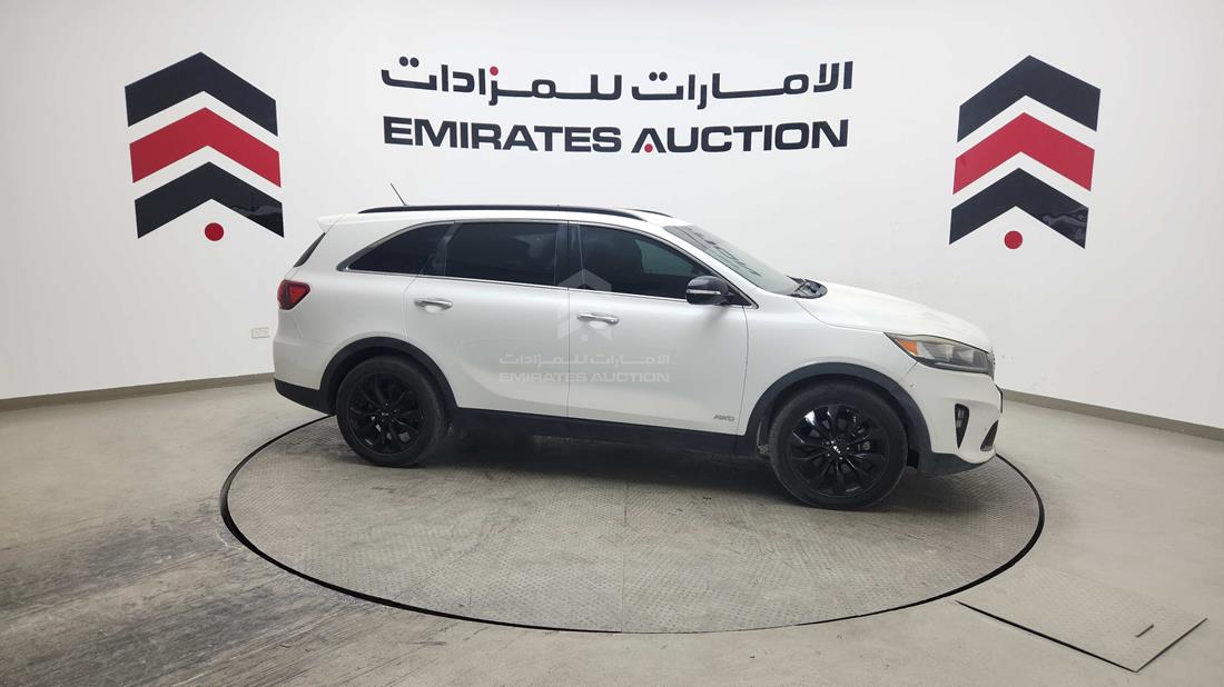 2019 Kia Sorento — Right Full View — Photo 47