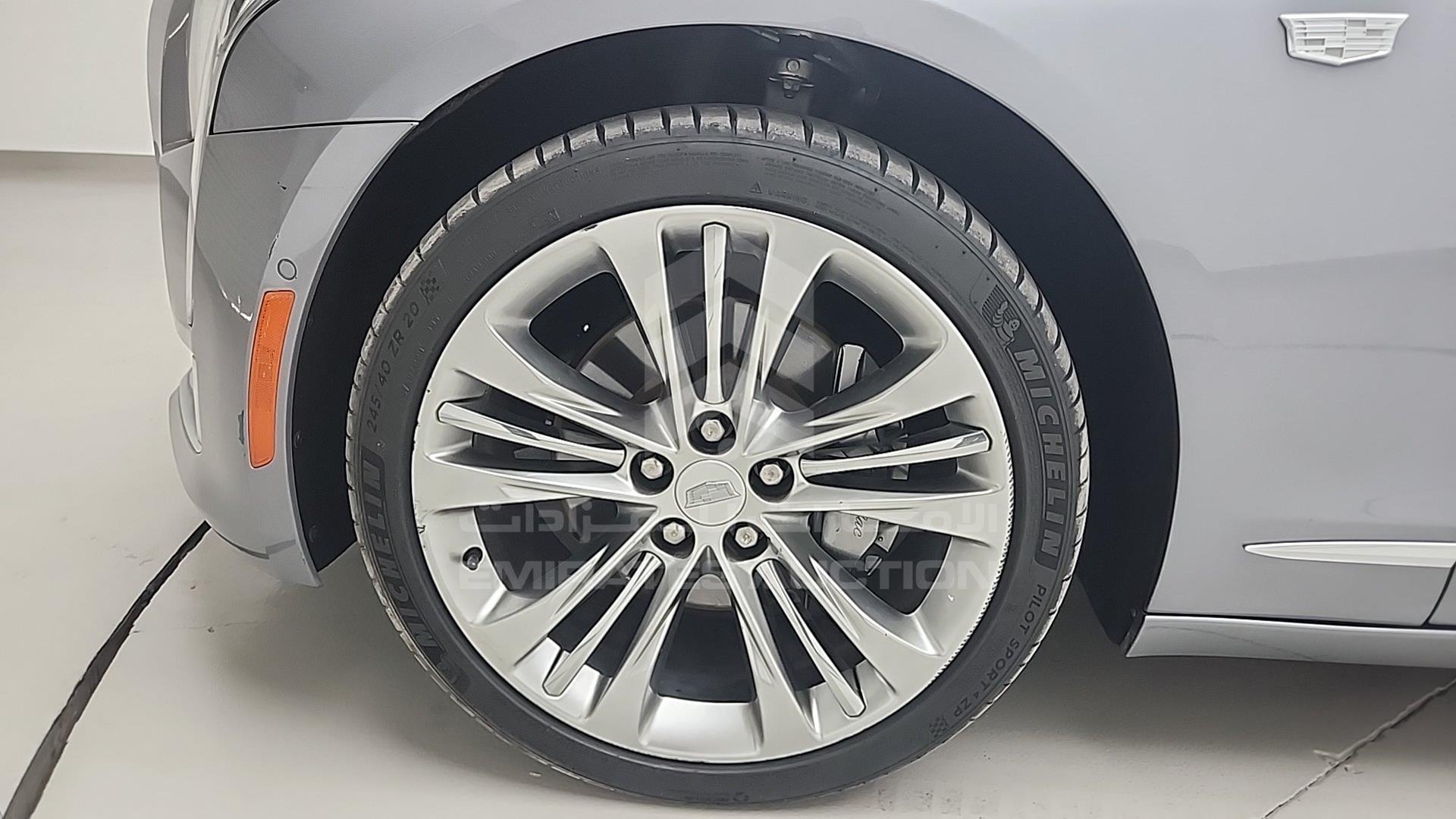 2018 CADILLAC CT6 VIN: 1G6K95R67JU100774