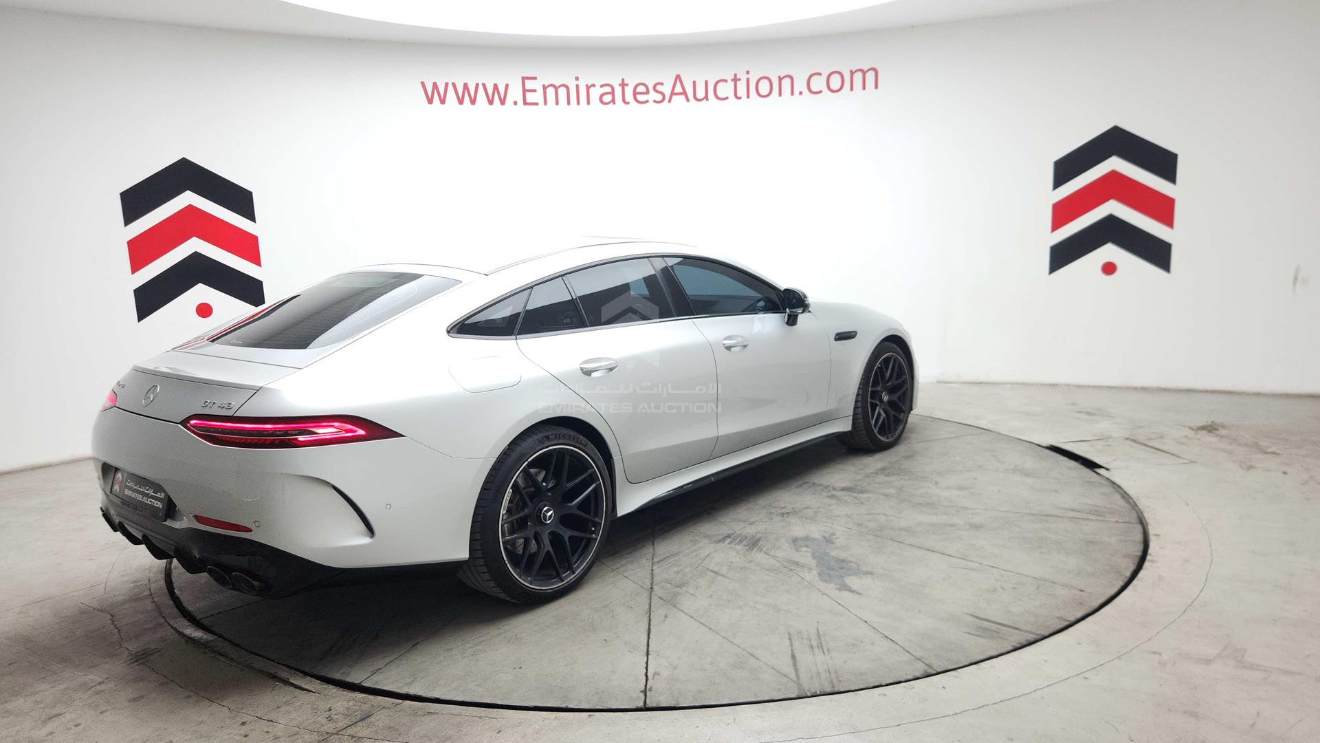 2019 MERCEDES GT 43 AMG VIN: WDD7X5JB8KA007031