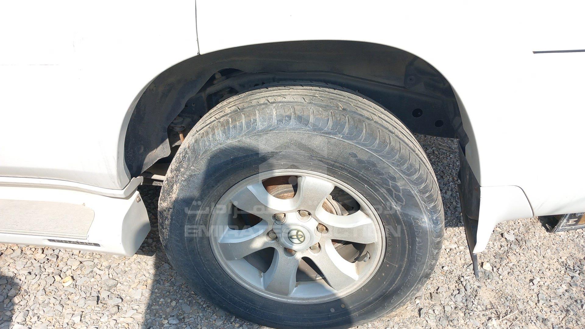 2008 TOYOTA PRADO VIN: JTEBL29J685112223