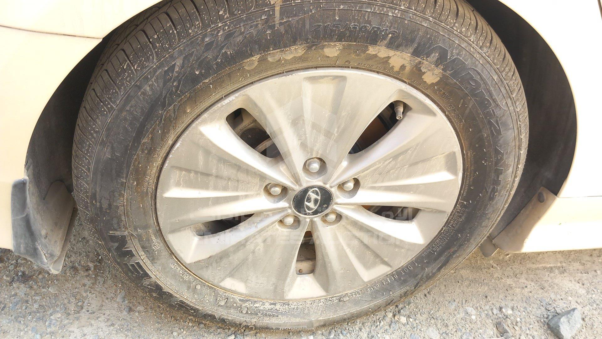 2018 HYUNDAI SONATA VIN: KMHE2413XJA082035