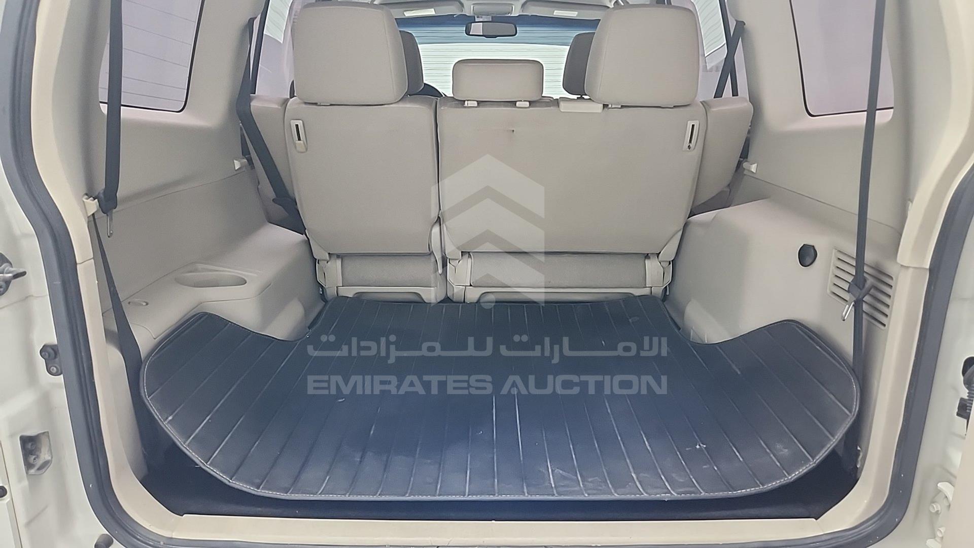 2014 MITSUBISHI PAJERO VIN: JMYLRV95WEJ708829