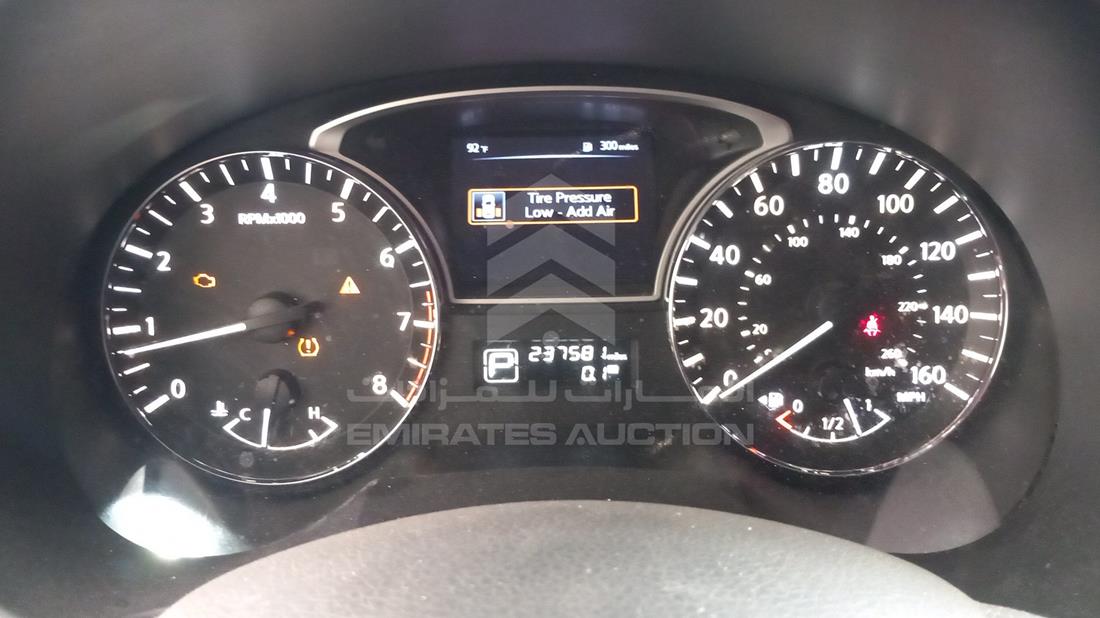 2015 Nissan Altima — Speedometer & RPM Gauges — Photo 15