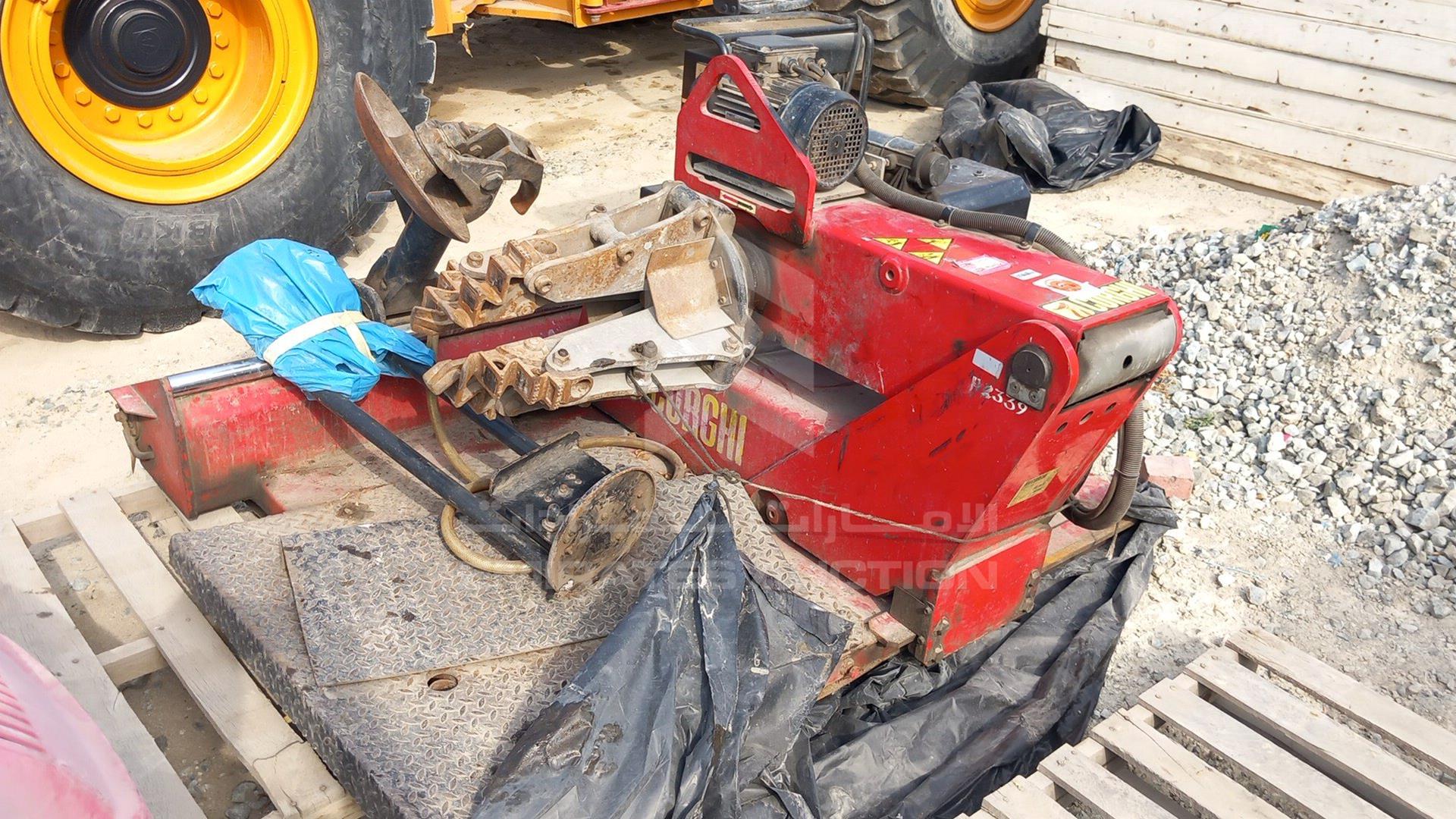 2009 UNDEFINED TIRE EQUIPMENT VIN: P02339