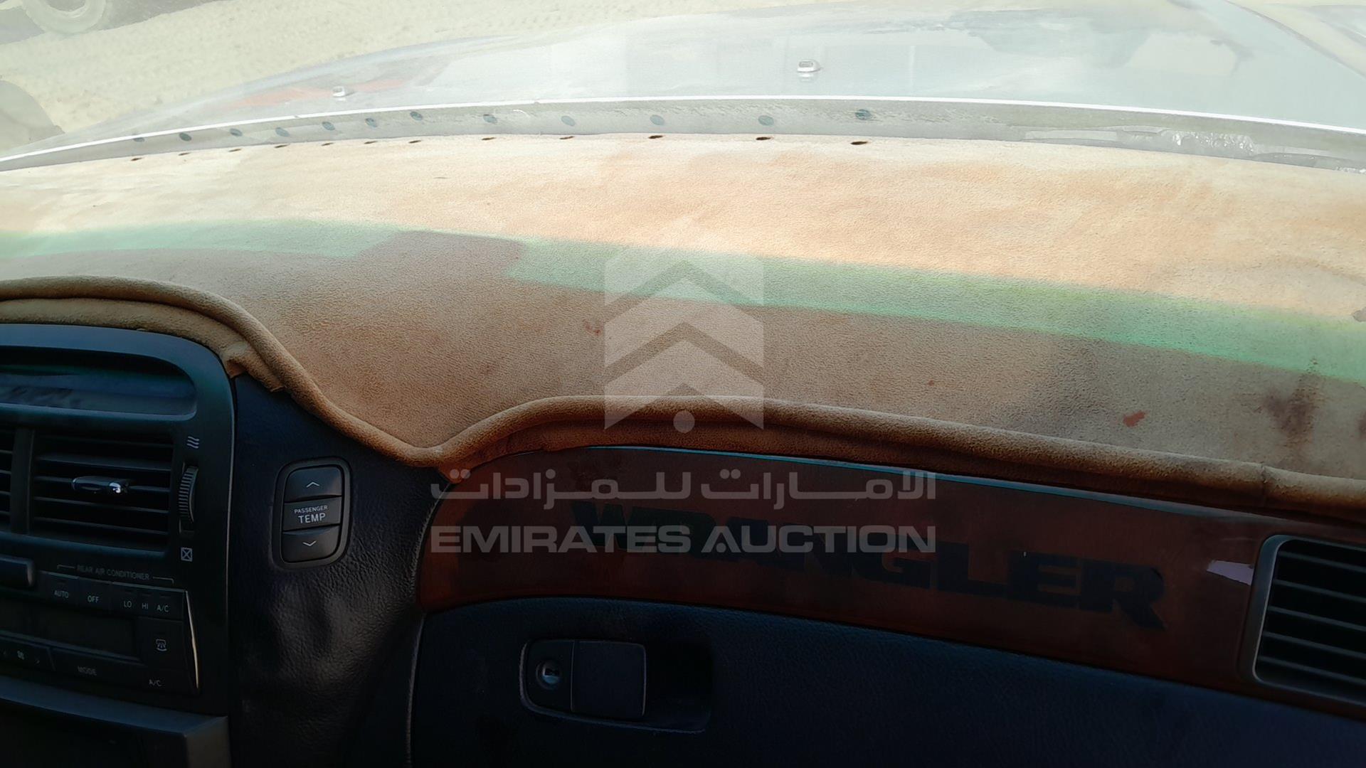 2004 LEXUS LS 430 VIN: JTHBN36F240157699