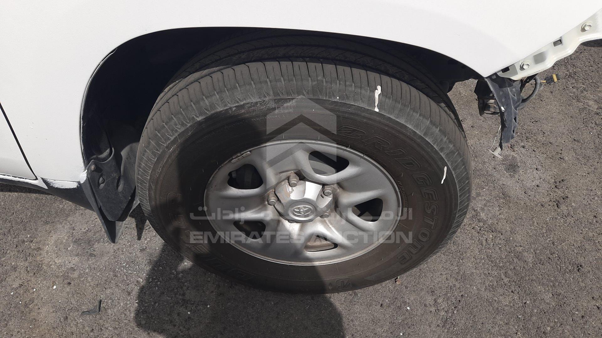 2011 TOYOTA LAND CRUISER VIN: JTMDU09J0B4035070