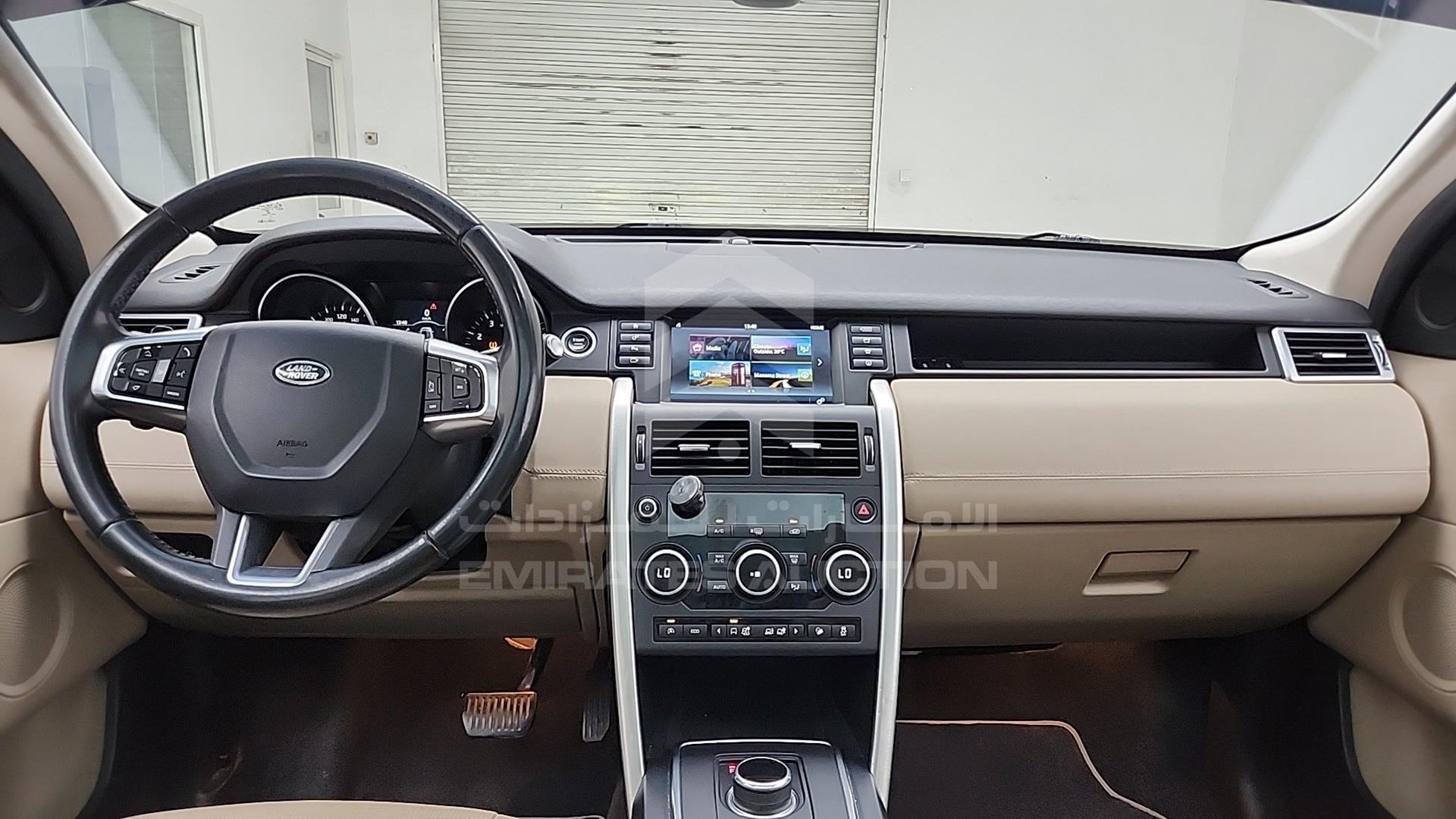 2017 LAND ROVER DISCOVERY VIN: SALCA2BG2HH714587