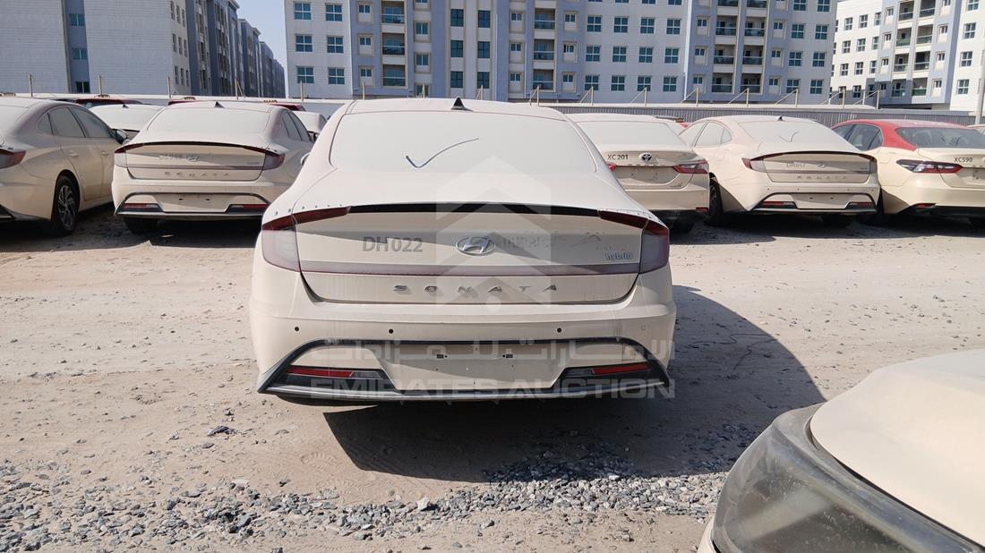 2021 Hyundai Sonata Hybrid — Rear View — Photo 8