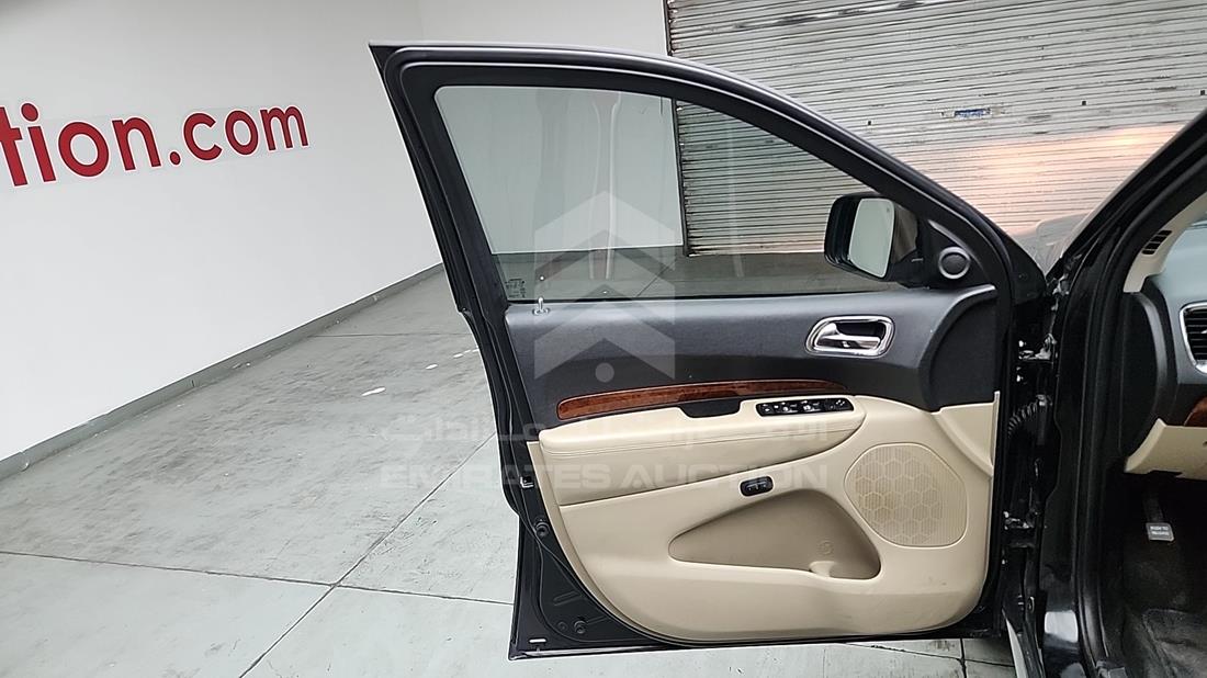 2015 Dodge Durango — Front Left Door — Photo 10