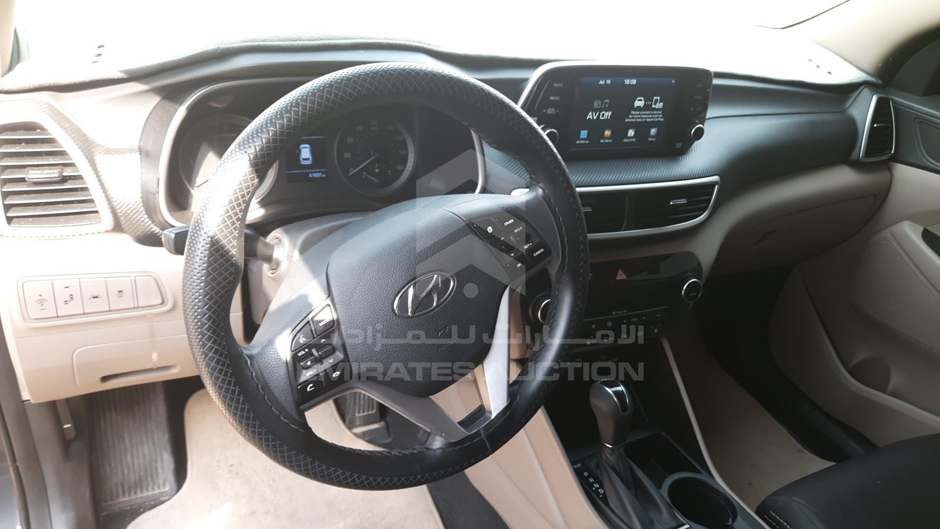 2019 HYUNDAI TUCSON VIN: KM8J33AL1KU963048
