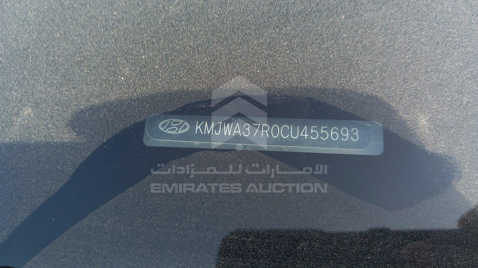 KMJWA37R0CU455693 - 2012 Hyundai H1 - #506534