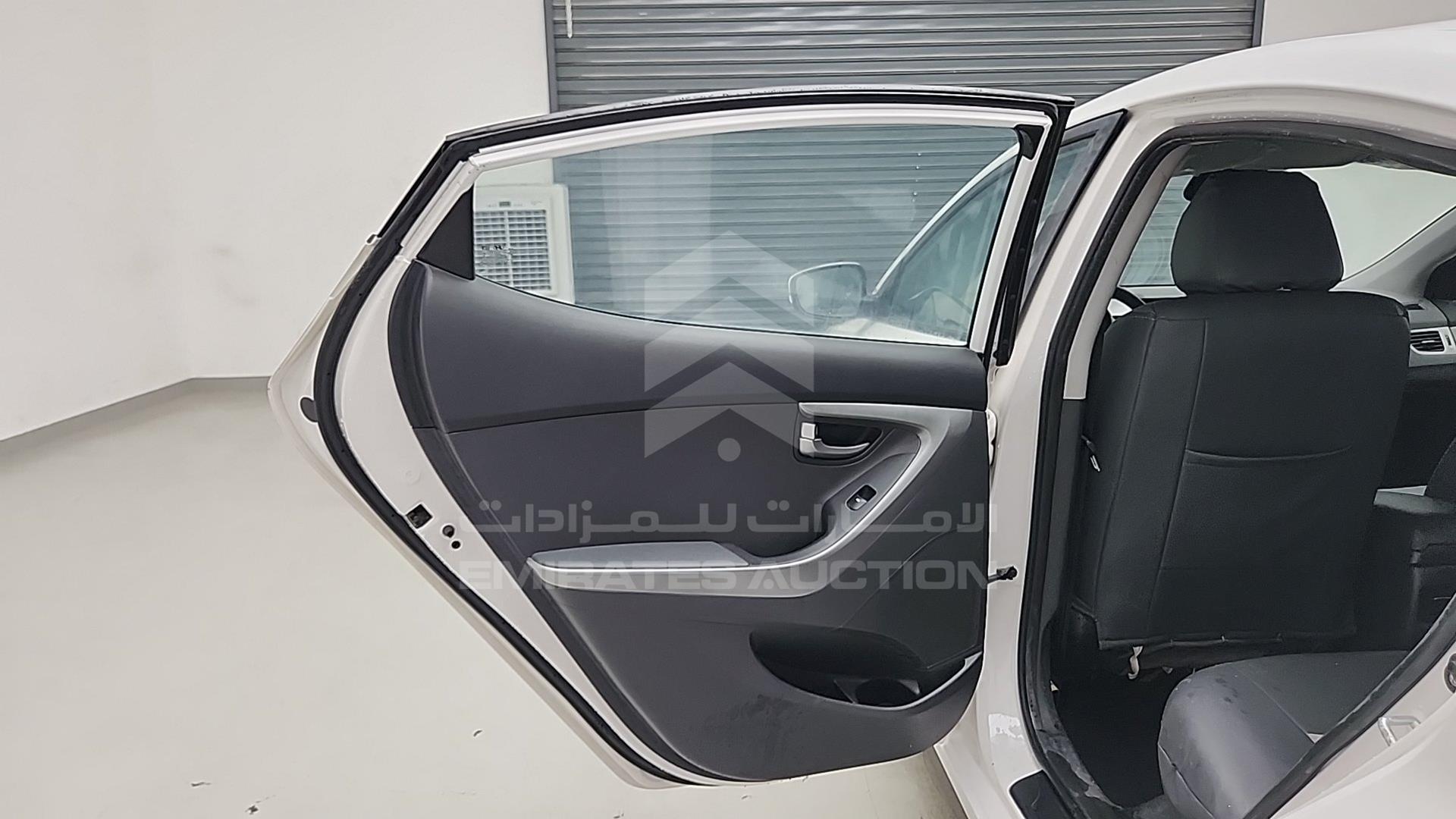 2015 HYUNDAI ELANTRA VIN: KMHDG41C6FU409615