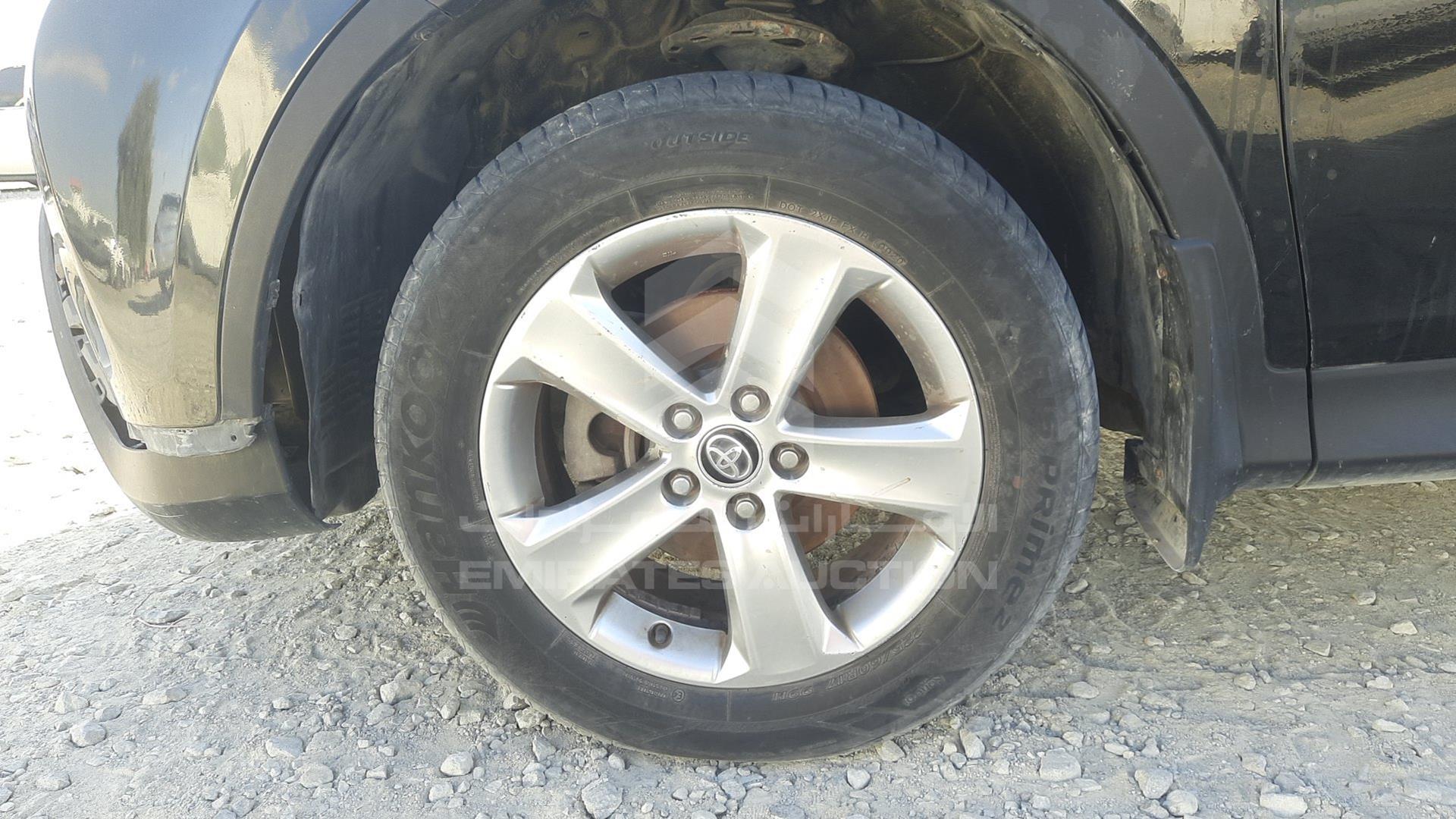2015 TOYOTA RAV-4 VIN: 2T3RFREV8FW358109