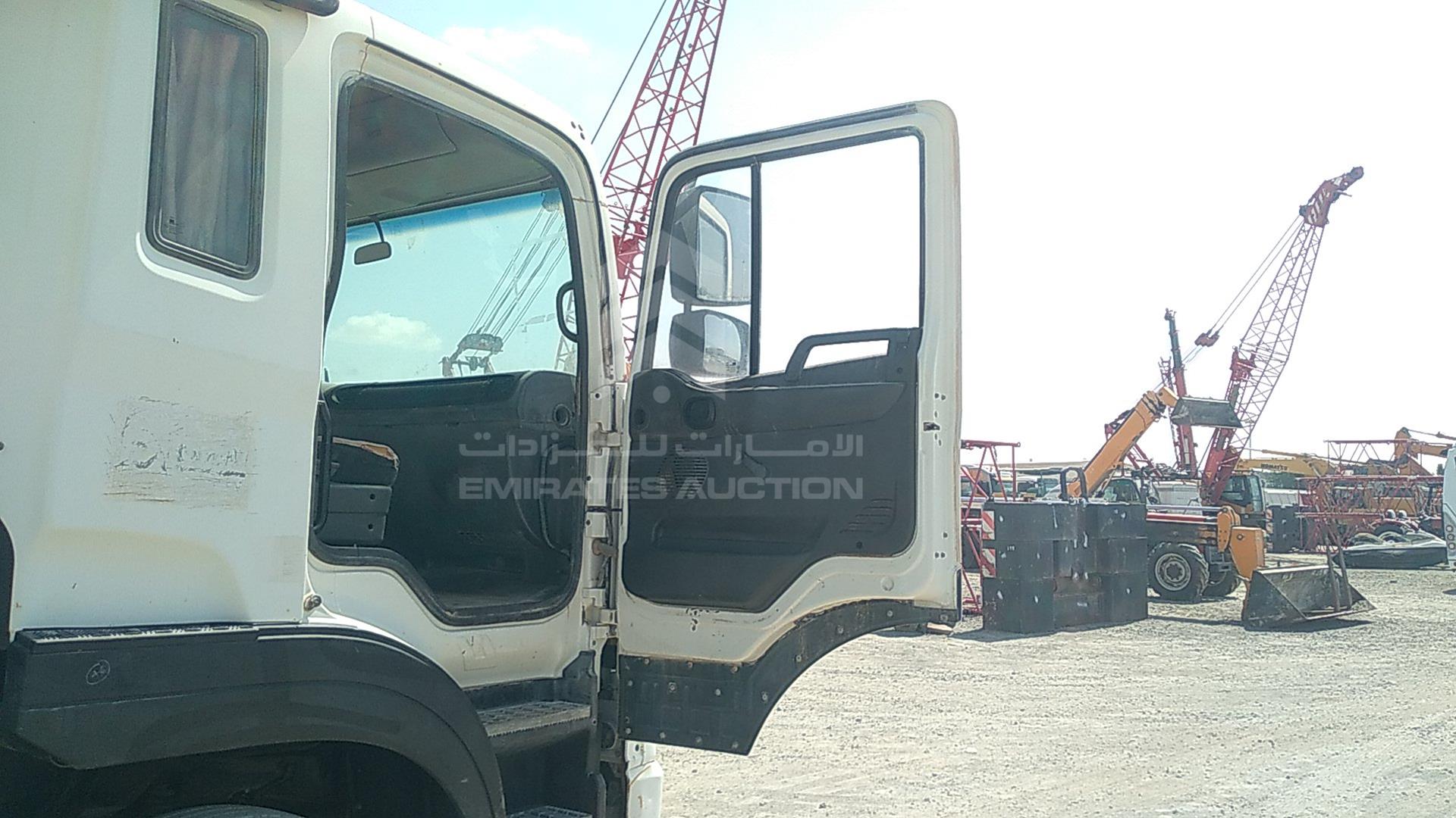 2011 HYUNDAI --- VIN: KMFDA18C7CC060478