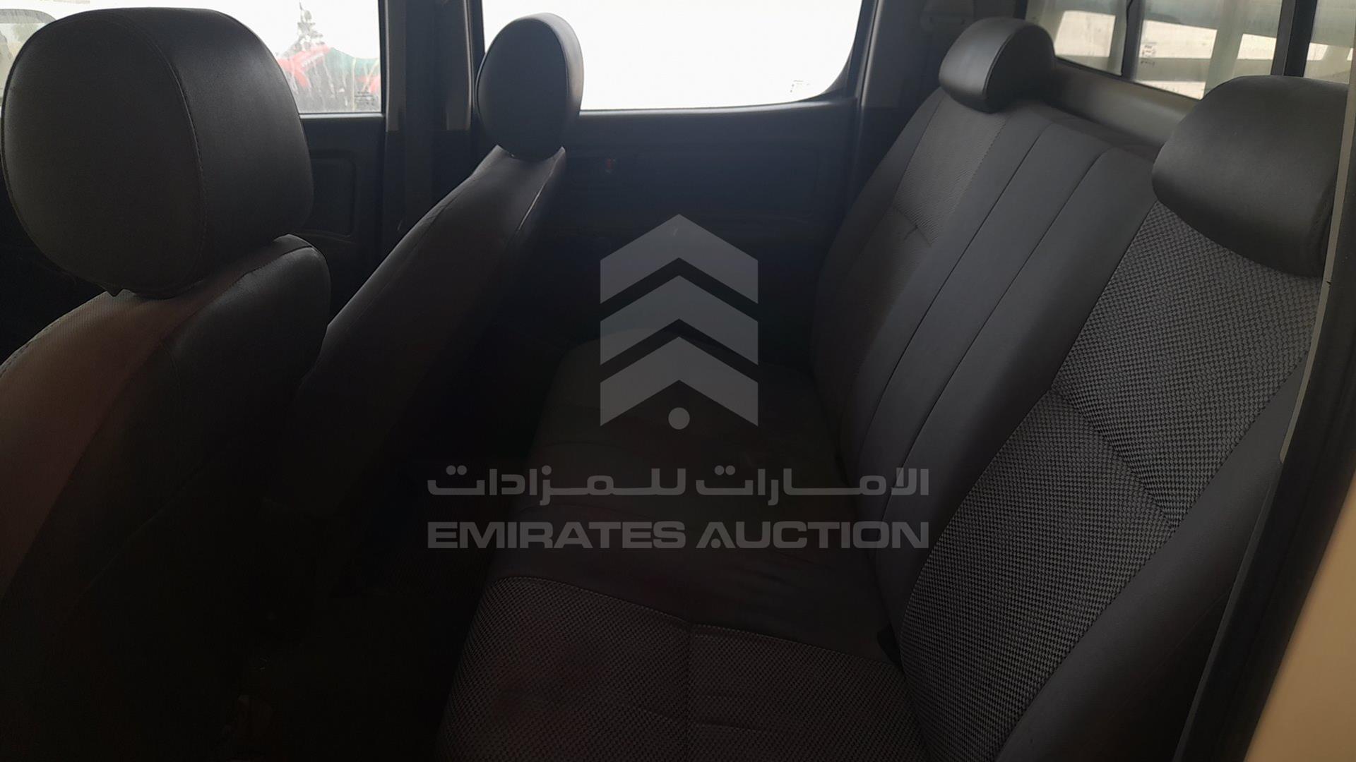 2013 TOYOTA HILUX VIN: MR0FX22G0D1362343