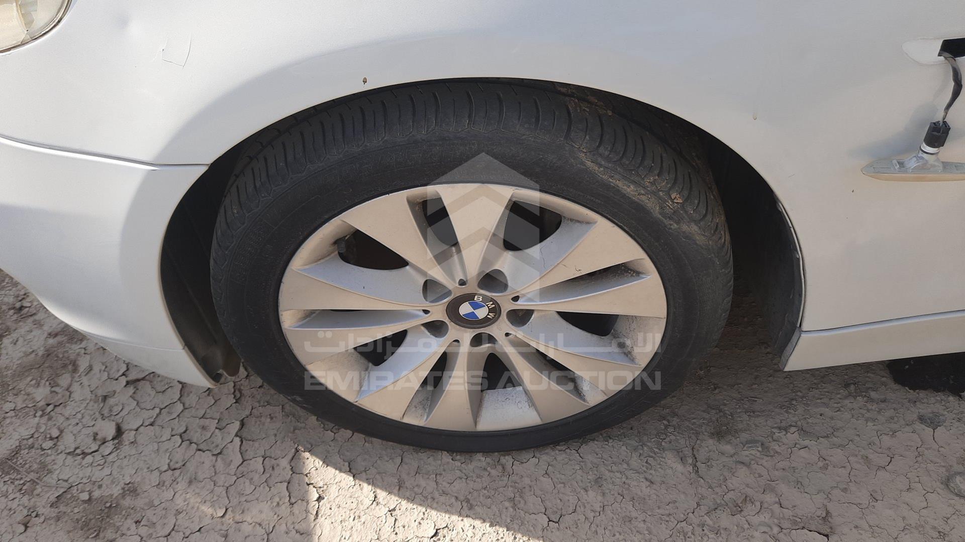 0 BMW 530I VIN: WBANA710X0B607034
