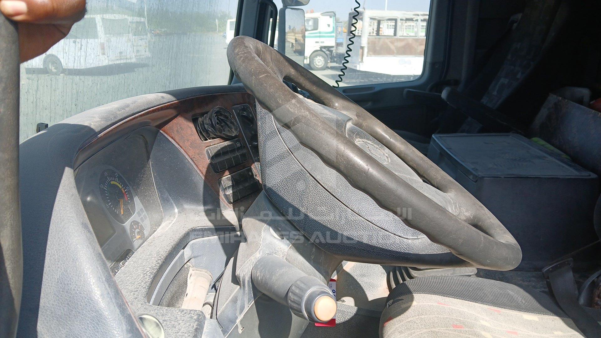 2005 MERCEDES 2541 VIN: WDB9300311K968977