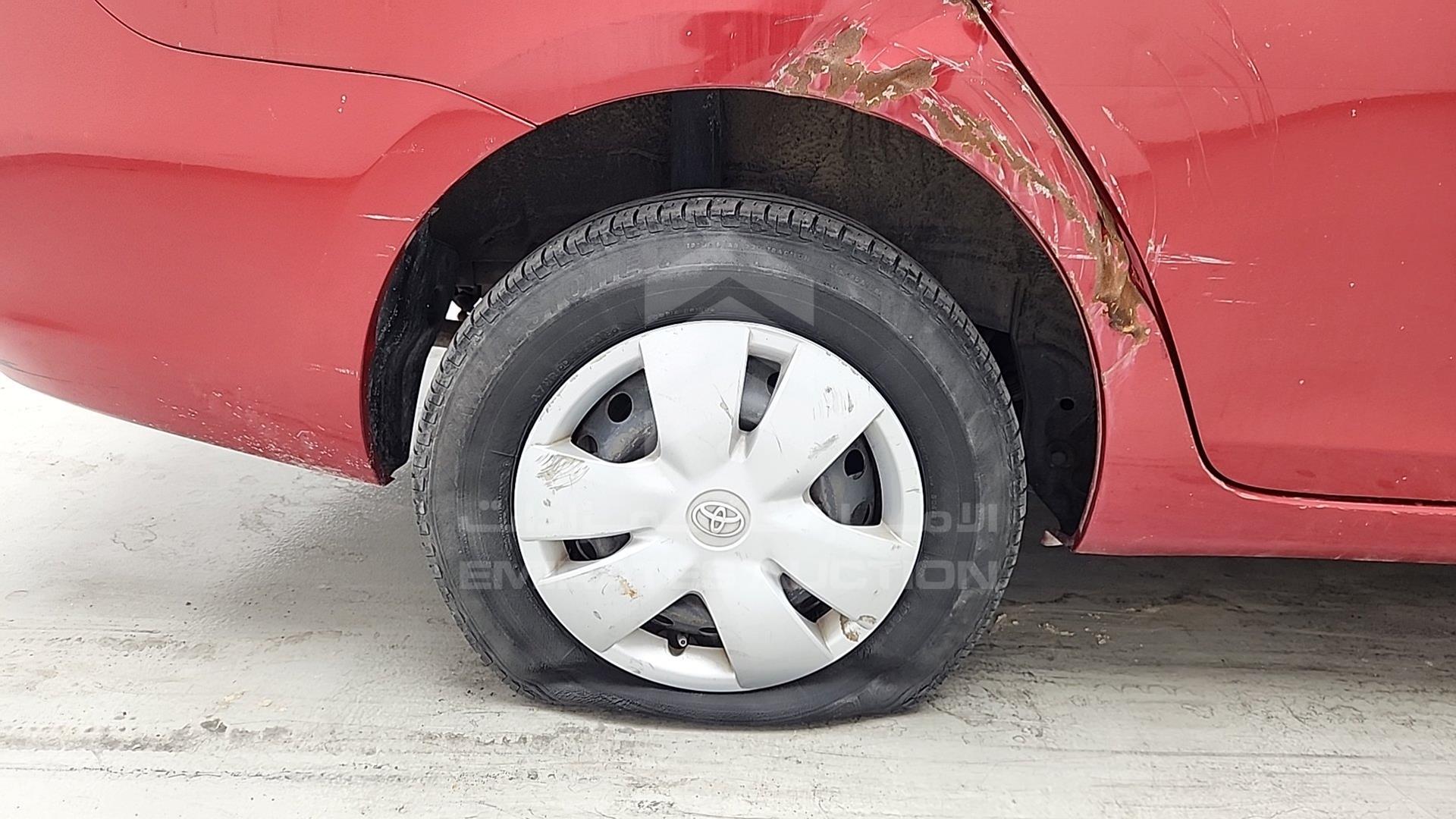 2006 TOYOTA YARIS VIN: JTDBW933461019879