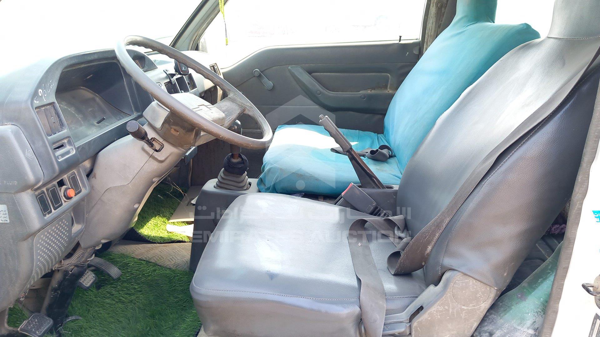 2004 MITSUBISHI L 300 VIN: JMYHNP13W4A771486