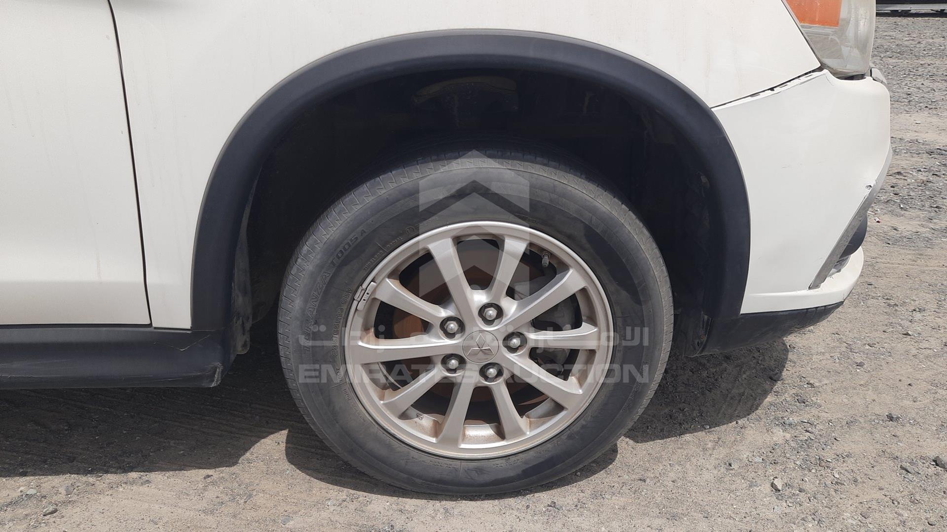 2017 MITSUBISHI ASX VIN: JE4LP21U5HZ703144