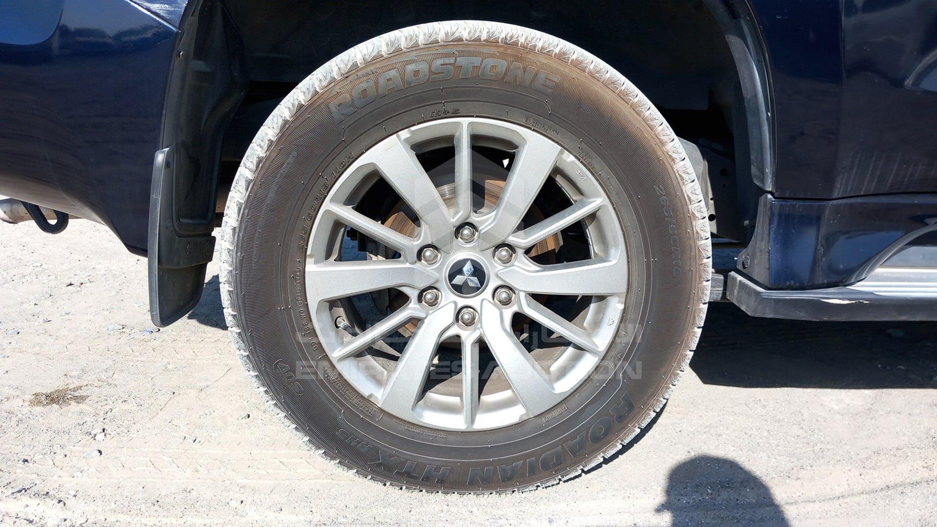 2017 MITSUBISHI MONTERO VIN: MMEMC21X8HH003996