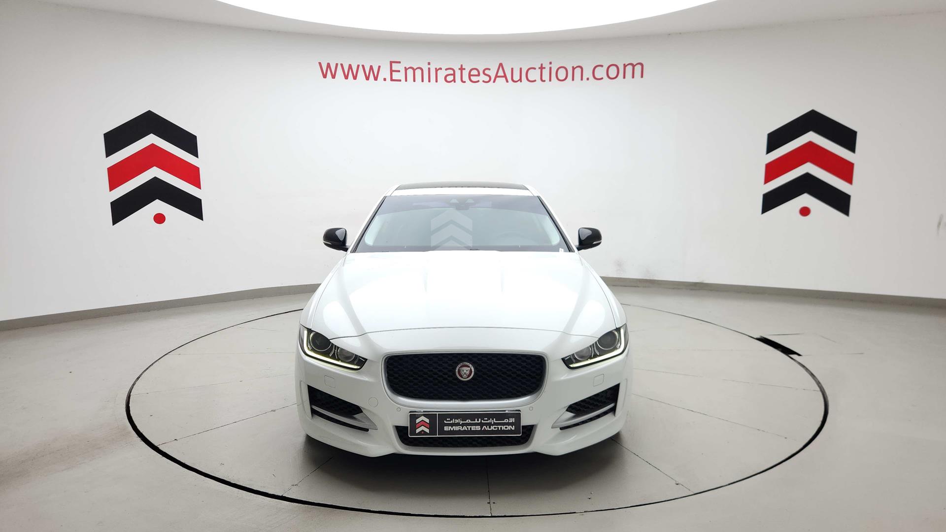 2016 JAGUAR XE VIN: SAJAB4BG8GA924028